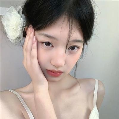 住在我身体里的那个她